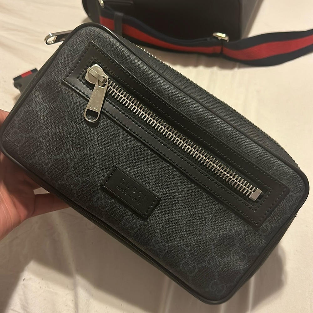 Authentic gucci fanny pack